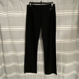 NIKE / Black Bootcut Athletic Yoga Pants Size (ST) Small Tall